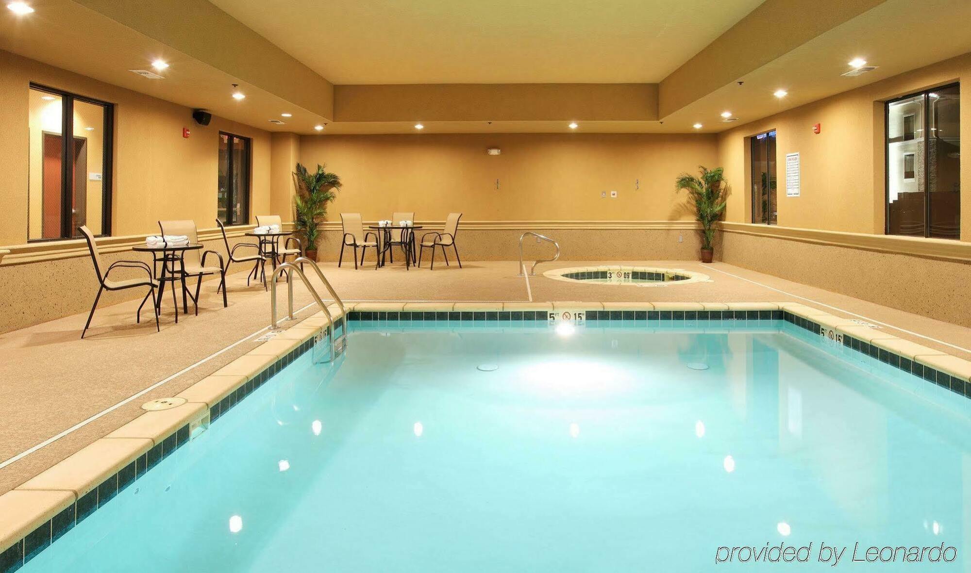 Holiday Inn Express Hotel & Suites Texarkana East By Ihg Instalações foto